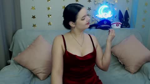 Luna online show from 9, 4, 2026