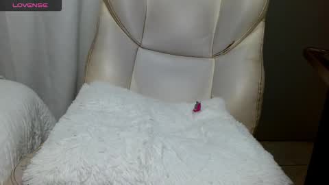 Luna Dread online show from 9, 10, 2025