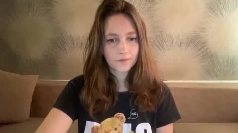 Snapshot of lunafeather chatting on 21, 2, 2026 lunafeather online show from 21, 2, 2026