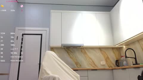 Luna online show from 11, 4, 2026