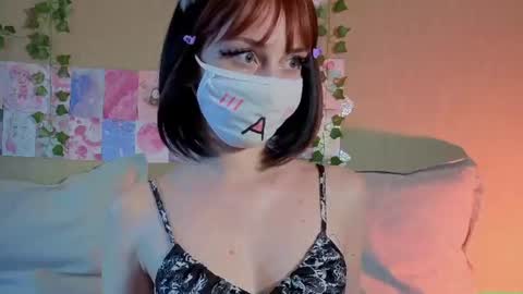 Snapshot of lunanyanmi chatting on 12, 6, 2026 Luna online show from 12, 6, 2026