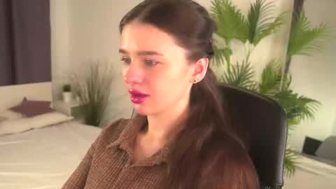 lunaolivia_ online show from 15, 11, 2025