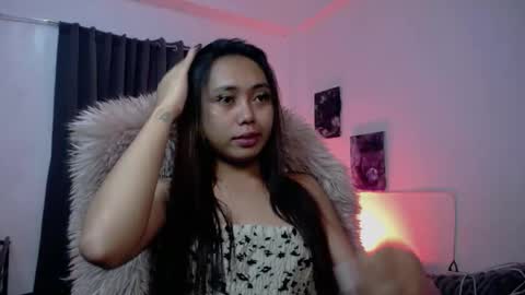 Snapshot of lunapinay chatting on 10, 4, 2026 Luna online show from 10, 4, 2026