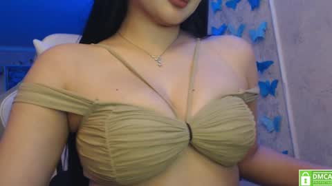 Luna  online show from 1, 3, 2025