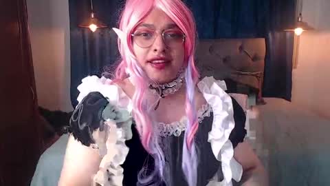 lunasnow__ online show from 15, 4, 2026