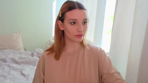Snapshot of lunatale chatting on 8, 6, 2026 Kate online show from 8, 6, 2026