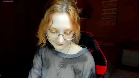 Snapshot of lunaterry chatting on 5, 6, 2026 lunaterry online show from 5, 6, 2026