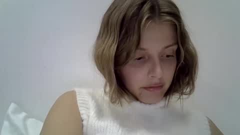 Luna  online show from 12, 10, 2025