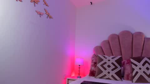 Luna   online show from 1, 3, 2026