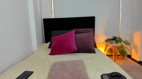 lunavelvet7 online show from 19, 9, 2025