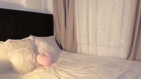 lunavelvet7 online show from 24, 3, 2026