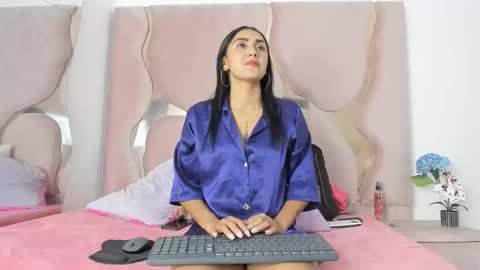 lunaxht online show from 23, 10, 2025