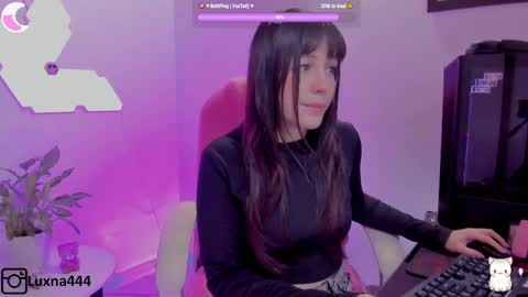   online show from 22, 2, 2025