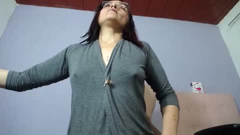 Luna Tamara online show from 2, 6, 2026