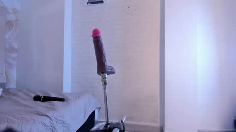 lunna__tylor online show from 3, 2, 2026