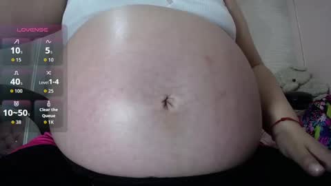 Snapshot of lunnadoll chatting on 3, 10, 2025 Katty what ever do you want on my pv is for extra tokens minimi 250 tks ty u for understand online show from 3, 10, 2025