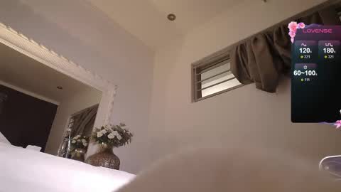 Snapshot of lusciouslipsxx chatting on 4, 6, 2026 lusciouslipsxx online show from 4, 6, 2026