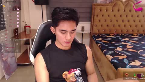 Snapshot of lustdesirex19 chatting on 1, 3, 2025 David online show from 1, 3, 2025