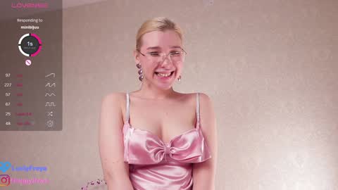 Snapshot of lusty_freya chatting on 8, 1, 2025 Freya online show from 8, 1, 2025