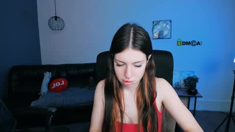 lusy_puff online show from 16, 1, 2025