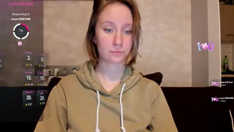 Snapshot of lusyagreenberg chatting on 28, 10, 2025 LusyaGreenberg online show from 28, 10, 2025