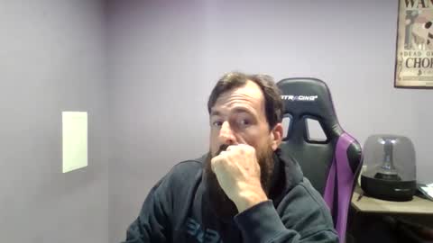 Snapshot of luv2likslit611455 chatting on 10, 10, 2025 Luv2likslit online show from 10, 10, 2025