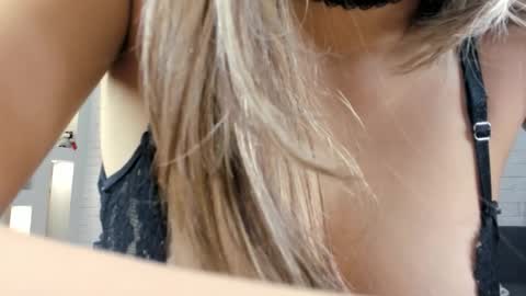 Yuna online show from 7, 3, 2026