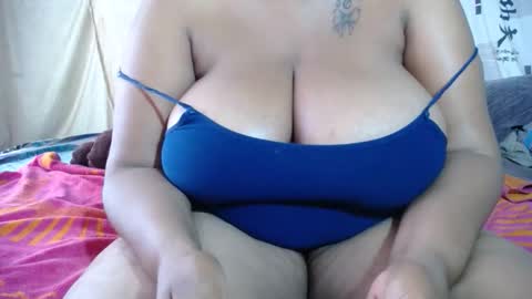 Snapshot of luvcandy85 chatting on 16, 2, 2026 luvcandy85 online show from 16, 2, 2026