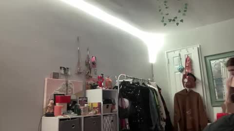 luvkoko online show from 3, 2, 2026