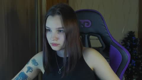 Snapshot of luvmeeow chatting on 4, 1, 2025 Ann  online show from 4, 1, 2025