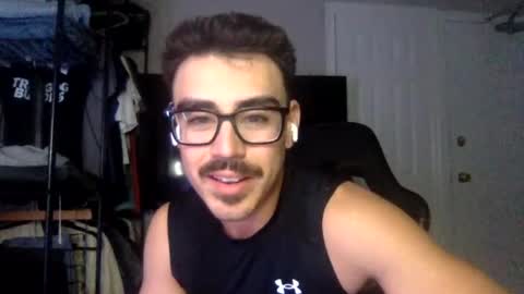 Snapshot of luvrboy77 chatting on 29, 6, 2026 luvrboy77 online show from 29, 6, 2026