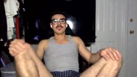 Snapshot of luvrboy77 chatting on 4, 7, 2026 luvrboy77 online show from 4, 7, 2026
