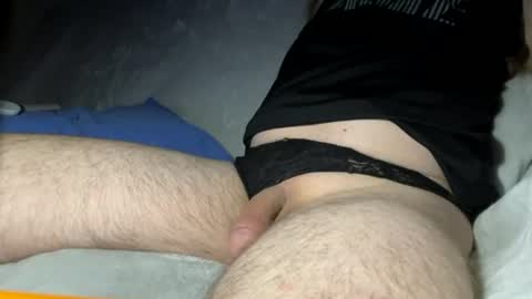 Snapshot of luvs2lickhotlips chatting on 28, 6, 2026 luvs2lickhotlips online show from 28, 6, 2026