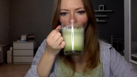 Snapshot of lux_millie chatting on 18, 1, 2026 Millie online show from 18, 1, 2026