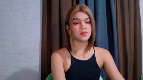 queen lux online show from 21, 3, 2026