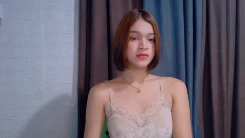 queen lux online show from 14, 4, 2026