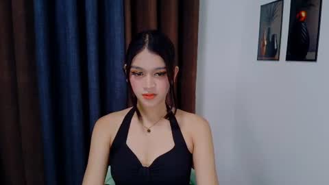 queen lux online show from 16, 7, 2026
