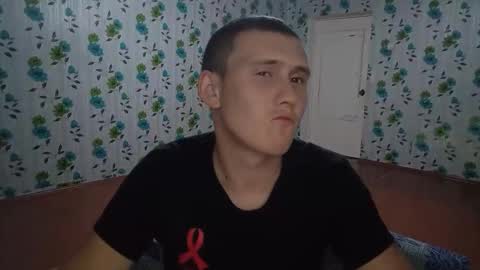 Snapshot of luxeboy_ chatting on 10, 9, 2025 Mike online show from 10, 9, 2025