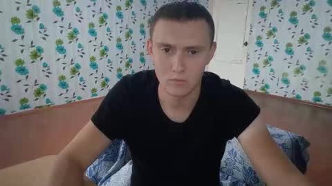 Snapshot of luxeboy_ chatting on 17, 9, 2025 Mike online show from 17, 9, 2025