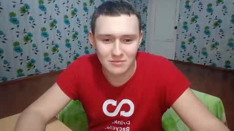 Snapshot of luxeboy_ chatting on 16, 12, 2025 Mike online show from 16, 12, 2025