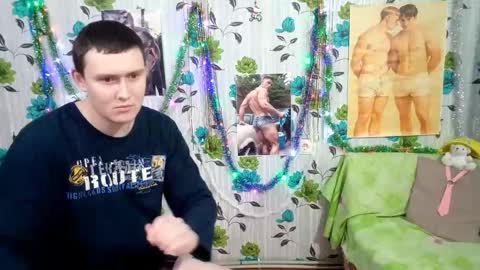 Snapshot of luxeboy_ chatting on 6, 1, 2026 Mike online show from 6, 1, 2026