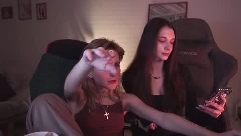 Snapshot of luxrayi chatting on 16, 1, 2025 Ray online show from 16, 1, 2025