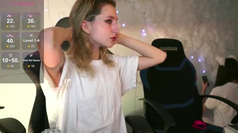 Snapshot of luxrayi chatting on 19, 1, 2025 Ray online show from 19, 1, 2025