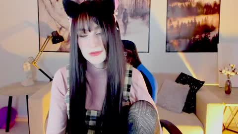 Snapshot of luxrayi chatting on 28, 1, 2025 Ray online show from 28, 1, 2025