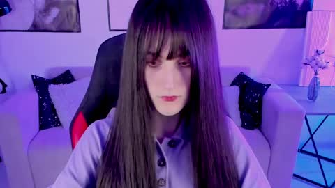 Snapshot of luxrayi chatting on 11, 2, 2025 Ray online show from 11, 2, 2025