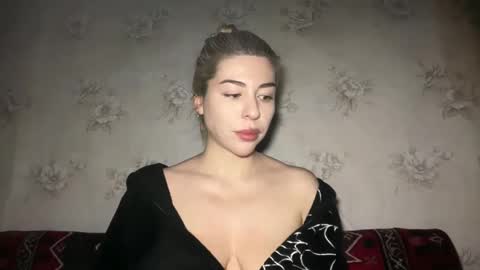 LuxSonyaStar online show from 2, 2, 2026