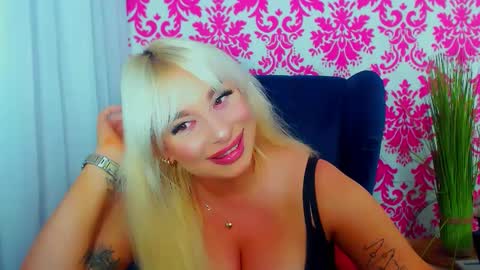 Luxuriaa online show from 6, 12, 2024