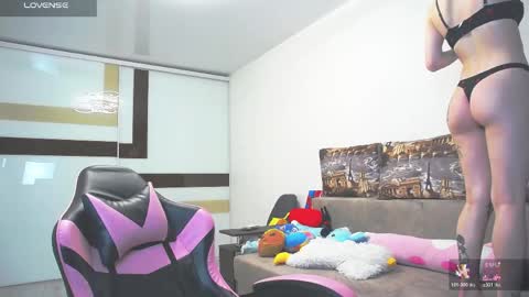 Snapshot of luxuryalma18 chatting on 31, 5, 2026 Alma online show from 31, 5, 2026