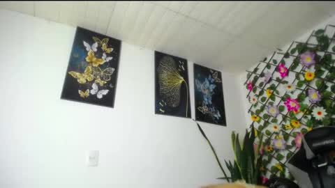 luzcastillo07 online show from 21, 10, 2025