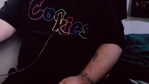 Snapshot of lvcifer_ chatting on 5, 1, 2025 ayoo online show from 5, 1, 2025